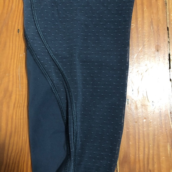 Lululemon tights - Picture 3 of 4